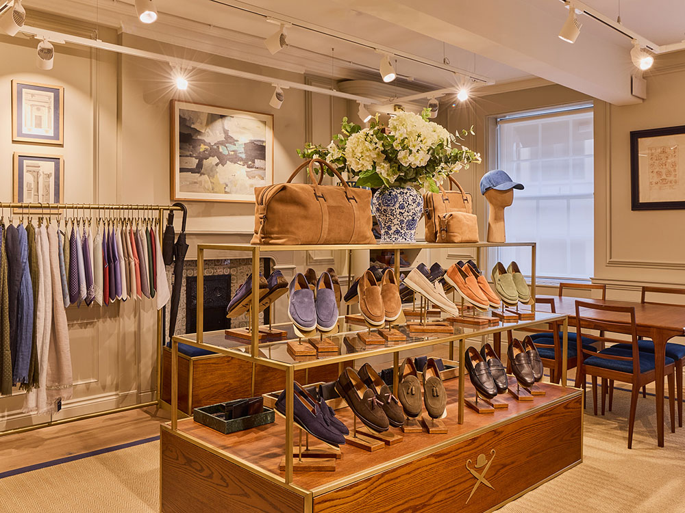 Fitout of Hackett's Flagship Store: No.14 Savile Row, London Fitout of Hackett's Flagship Store: No.14 Savile Row, London